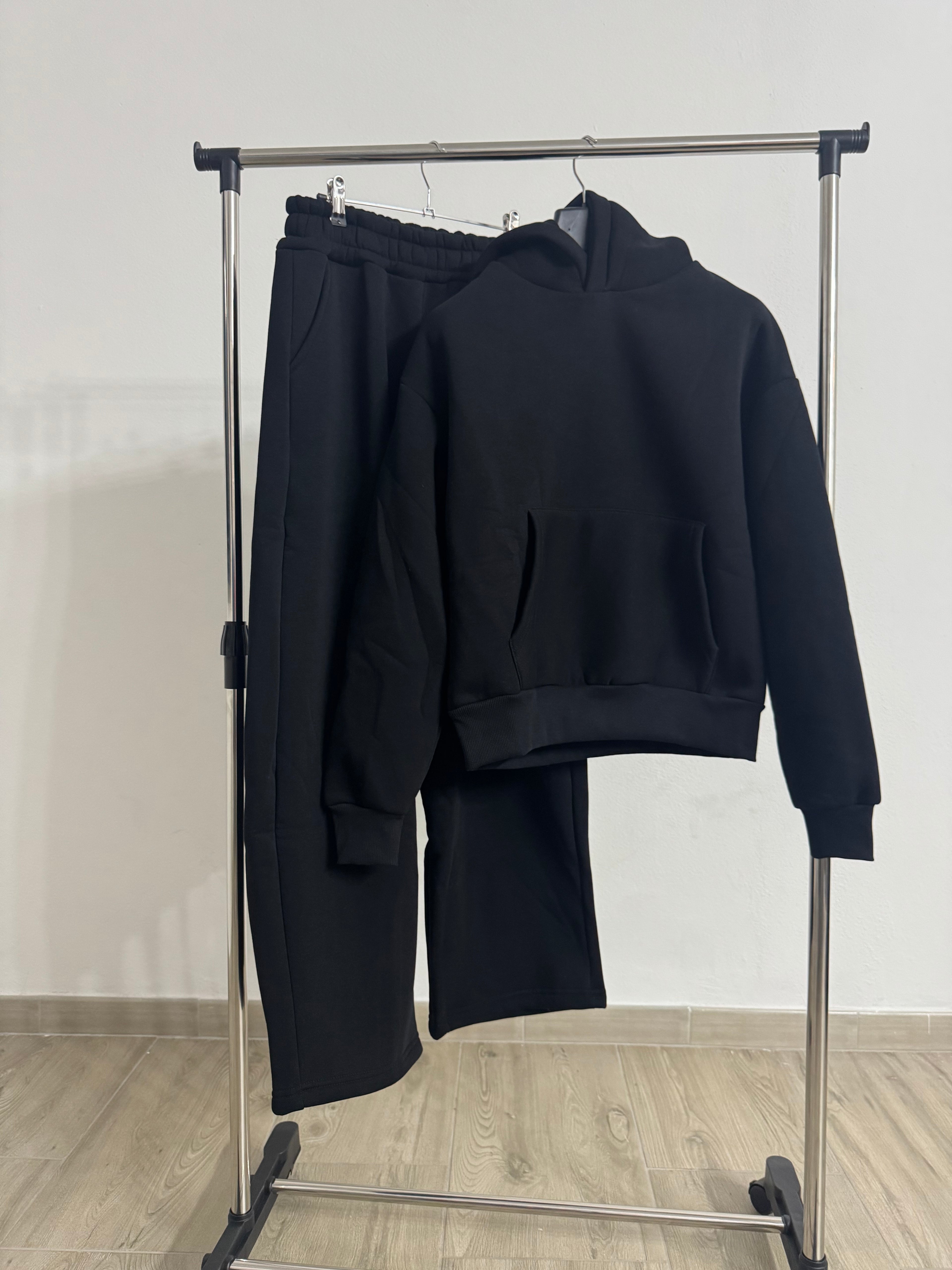 Completo Nero Comfort